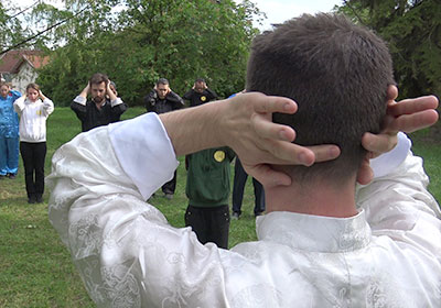 Qi Gong Himmlische Trommel Qi Gong Himmlische Trommel